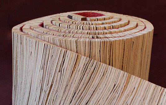 Chiếc thảm làm bằng “da cọ” thay cho da động vật